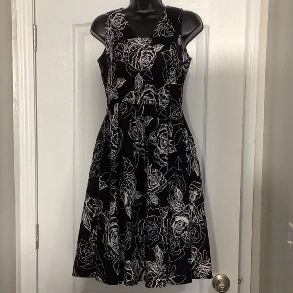 Ihot Black And White Floral Dress